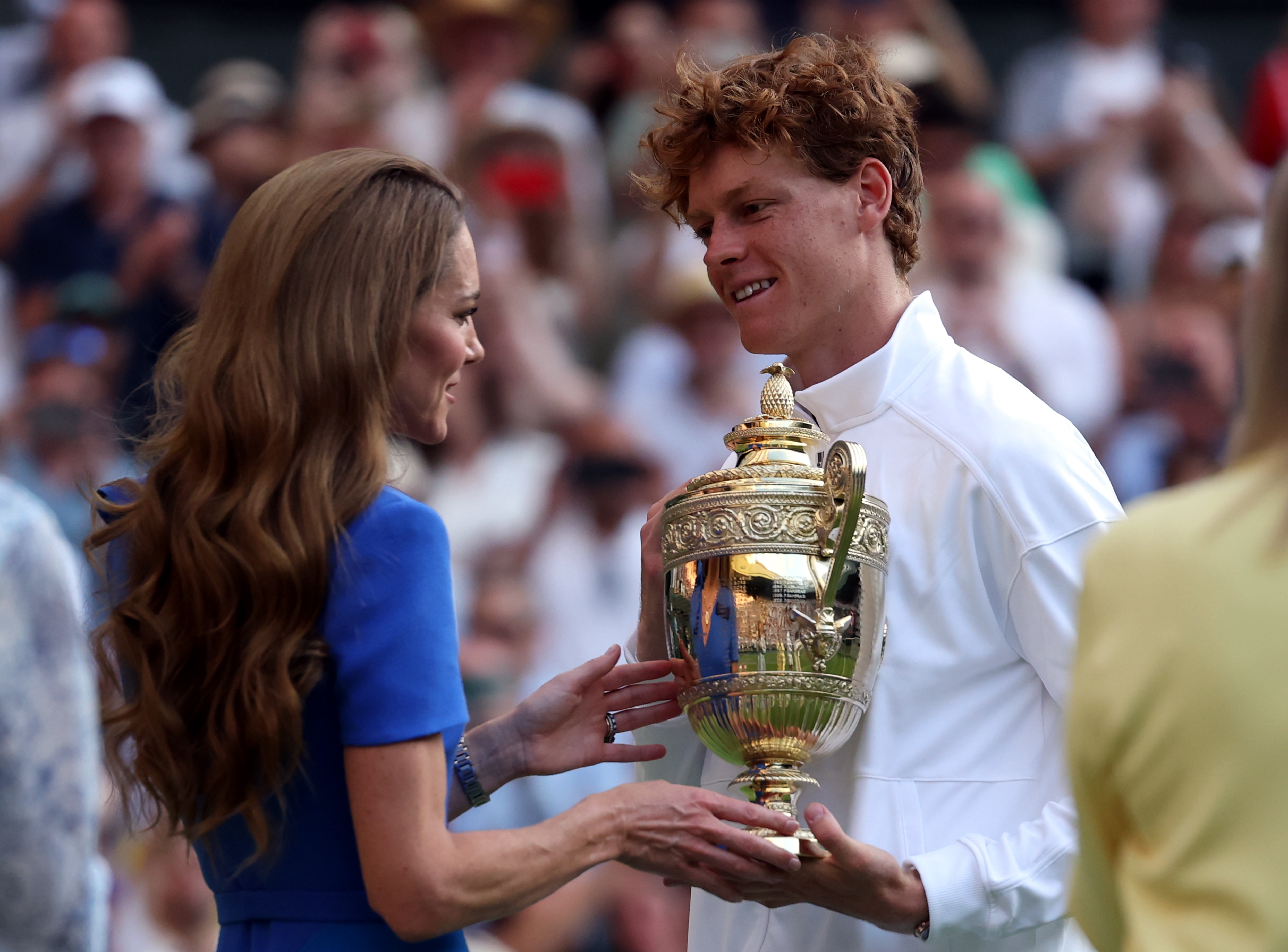 拉沃尔杯逆转温网,辛纳扛起全队 拉沃尔杯逆转温网,辛纳扛起全队