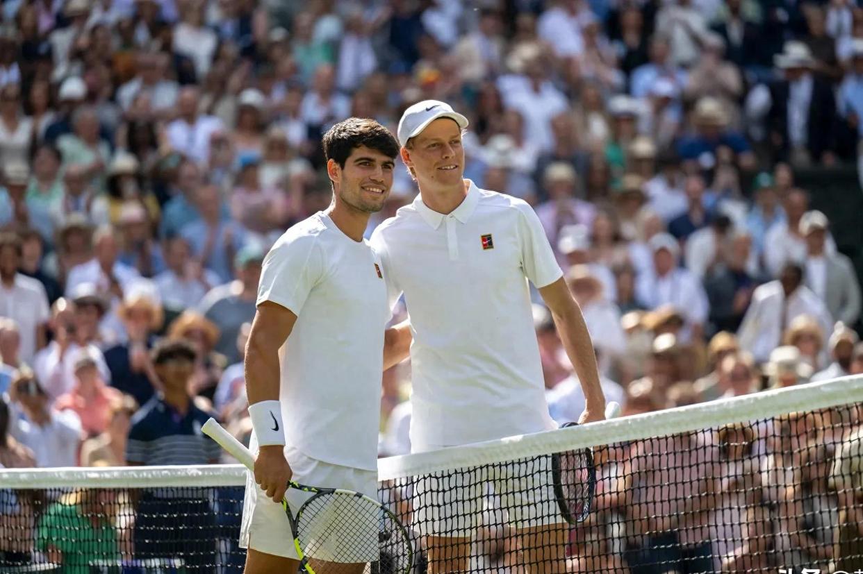 拉沃尔杯逆转温网,辛纳扛起全队 拉沃尔杯逆转温网,辛纳扛起全队