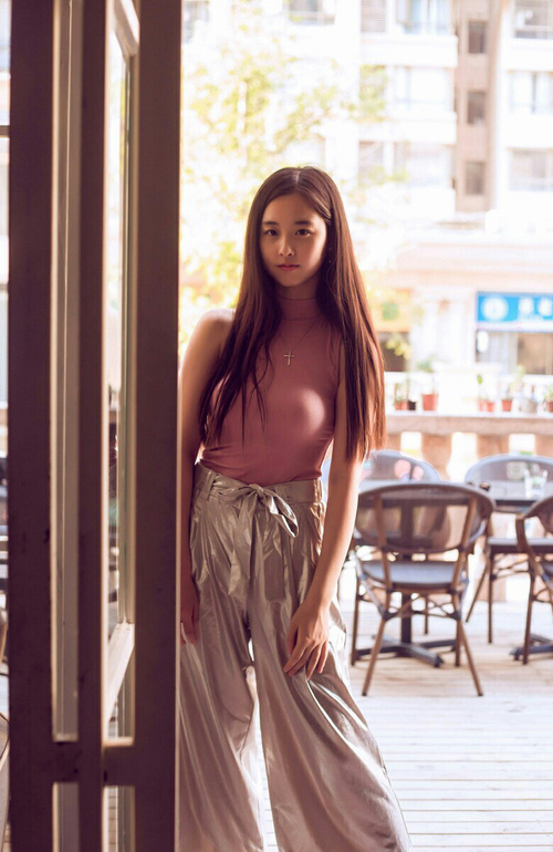 IM体育在线注册-开拓者狂胜马刺，乔治防守端锁死对手，重塑球队攻防格局