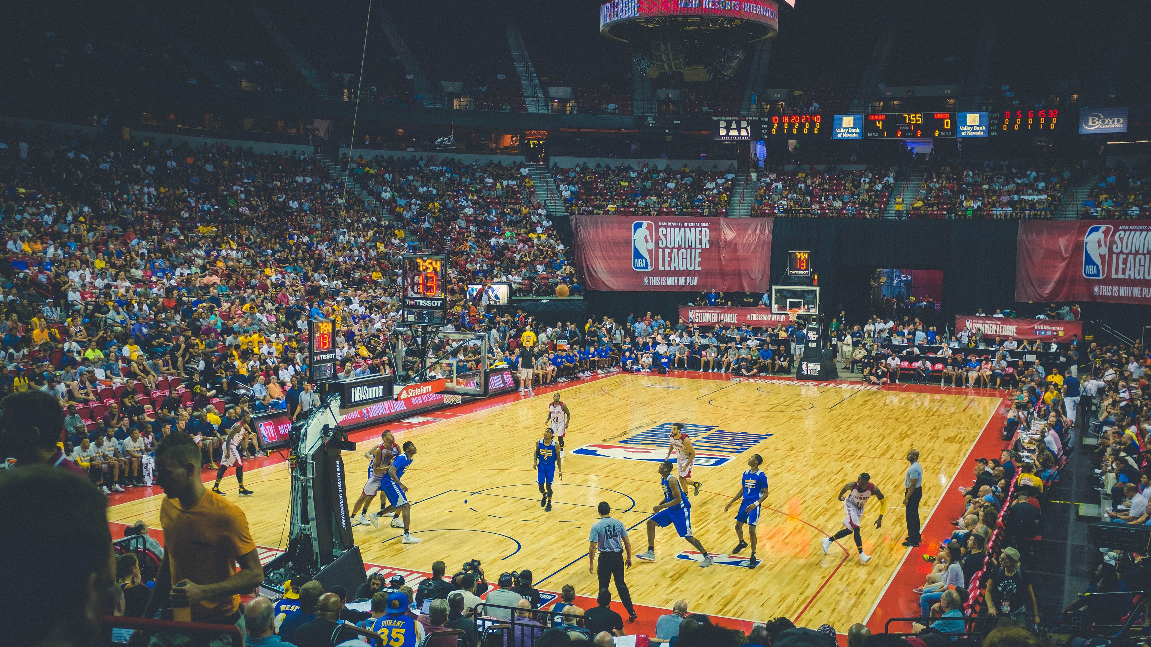 奇才vs篮网，爱德华兹关键战不手软，新生代对决见证未来巨星诞生