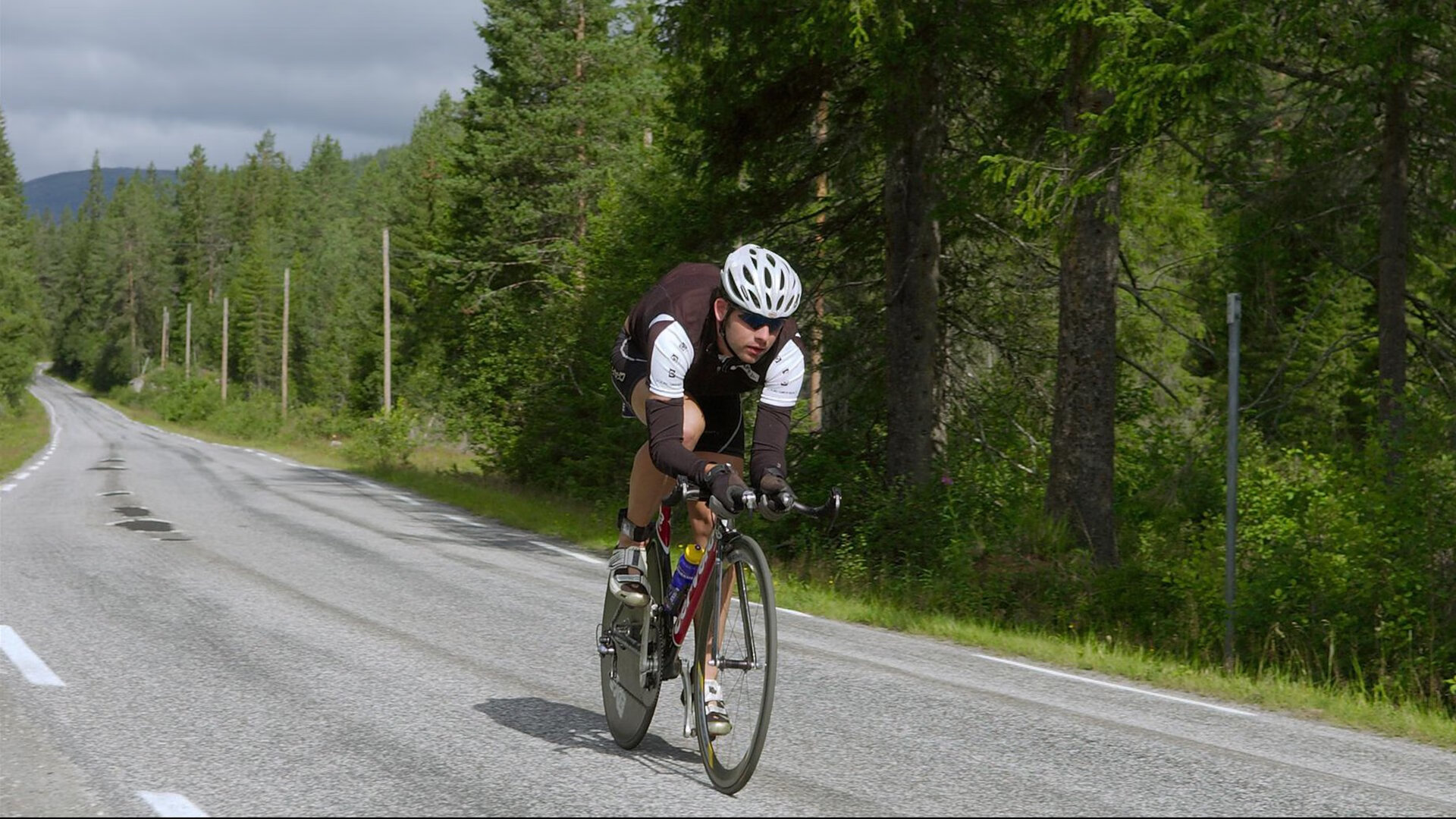 非洲雄鹰的怒吼，萨拉赫爆发引领尼日利亚击溃国际米兰的战术革命